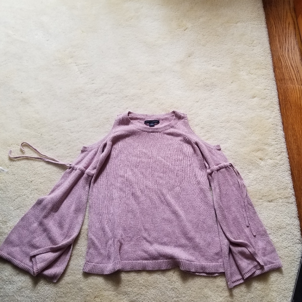 pink American eagle shirt